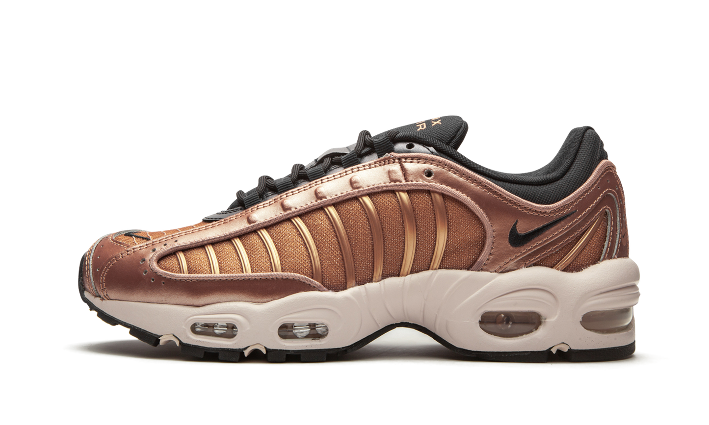 AIR MAX TAILIND 4 WMNS "Metallic Red Bronze"