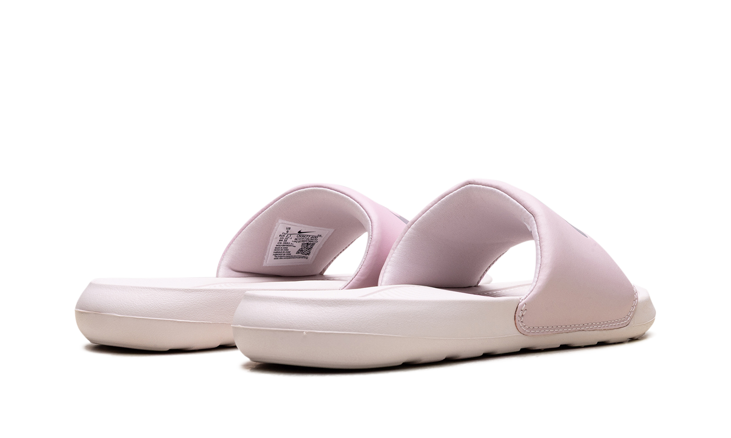 Victori One WMNS "Barely Rose"