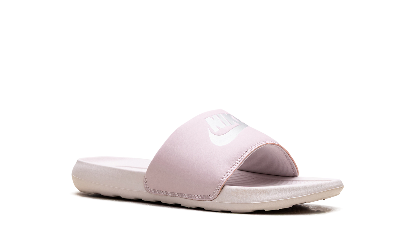 Victori One WMNS "Barely Rose"