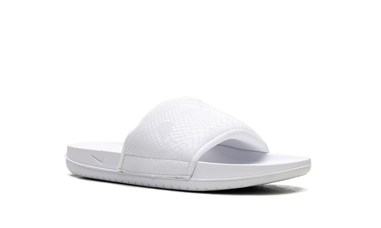 Kobe Offcourt Slide "Triple White"