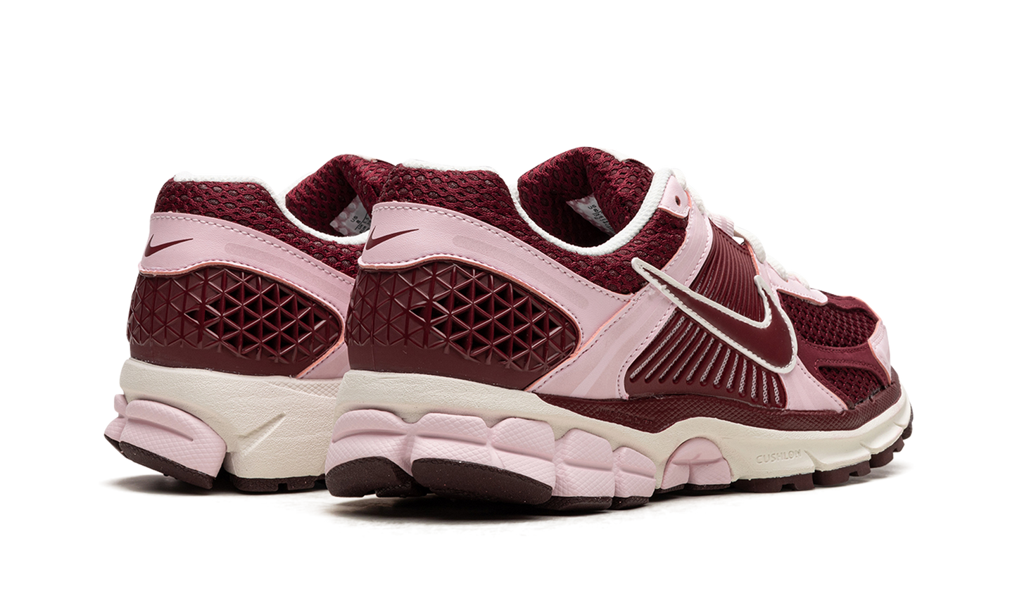 ZOOM VOMERO 5 WMNS "Pink Foam"