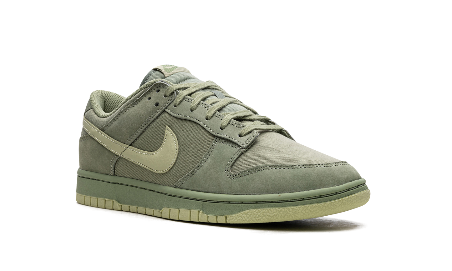 Dunk Low "Oil Green"