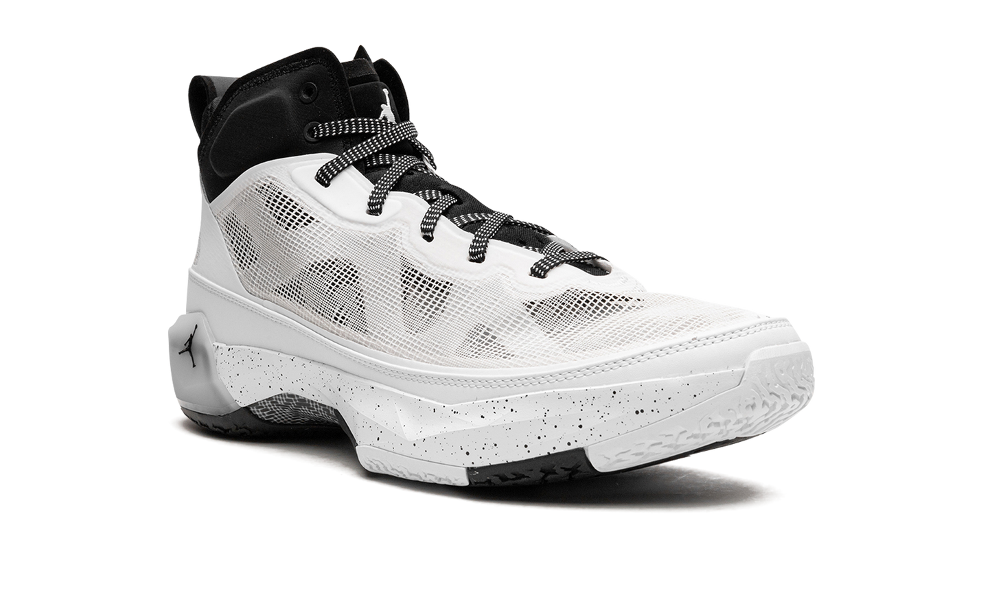 Air Jordan 37 "Oreo"