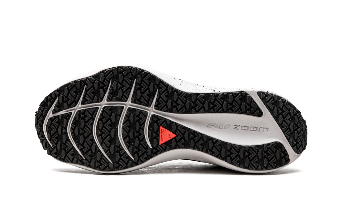 ZOOM INFLO 8 SHIELD MNS WMNS