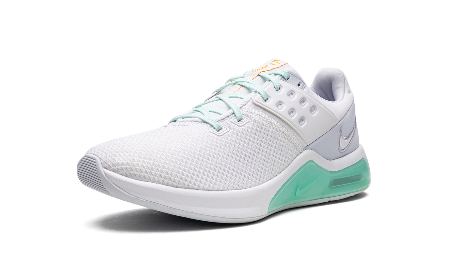 WMNS Air Max Bella TR 4