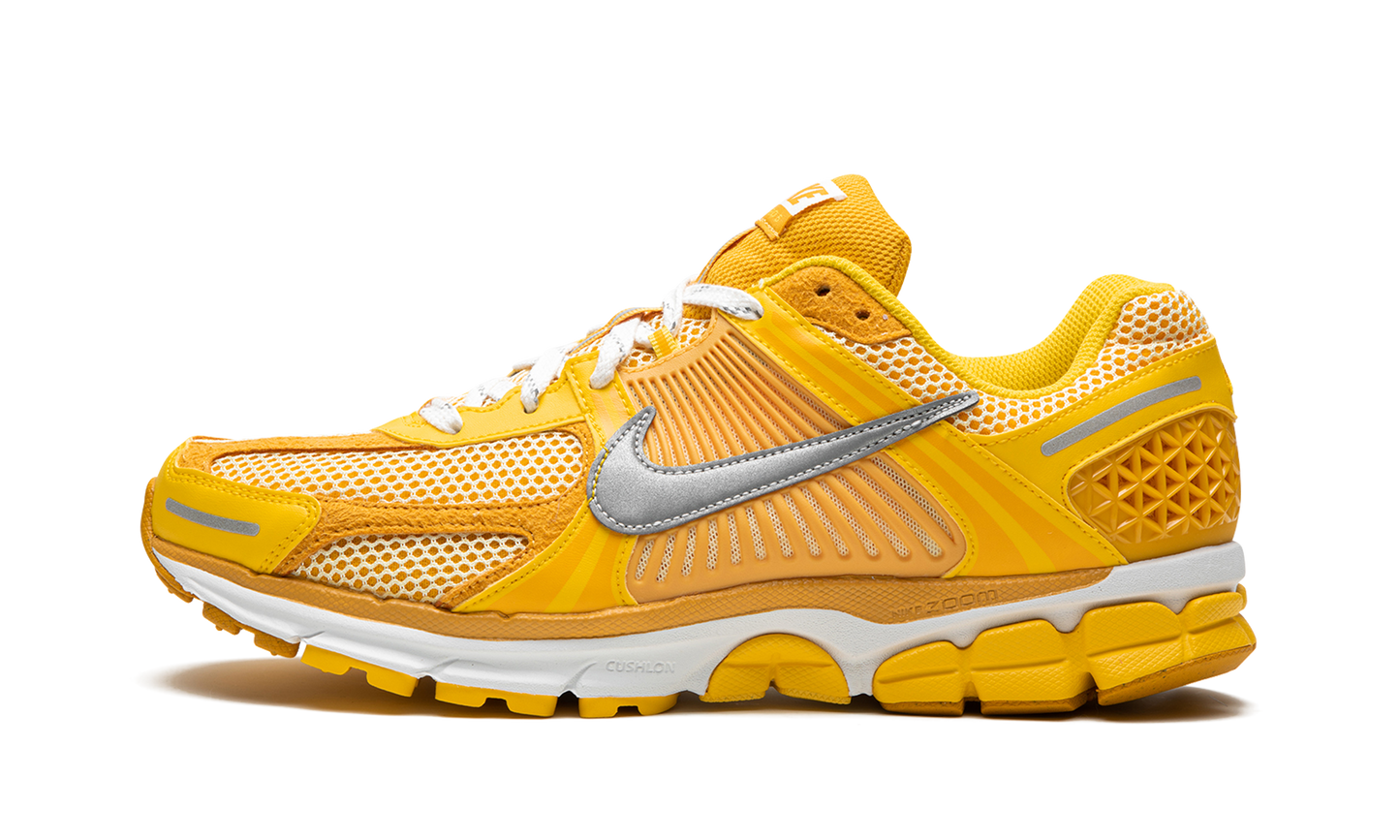 Zoom Vomero 5 "Varsity Maize"