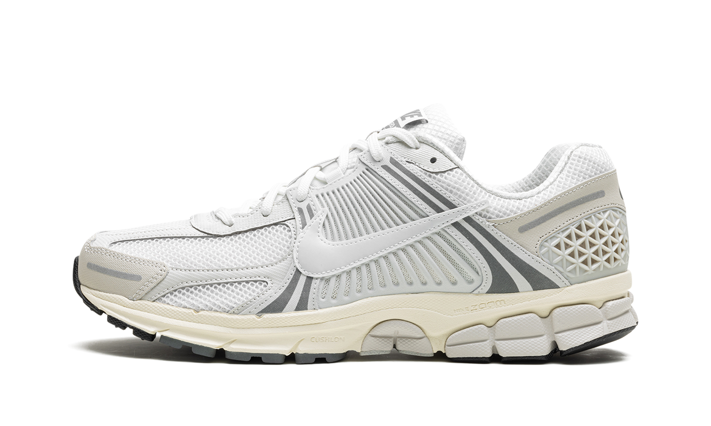 Zoom Vomero 5 "Platinum Tint"