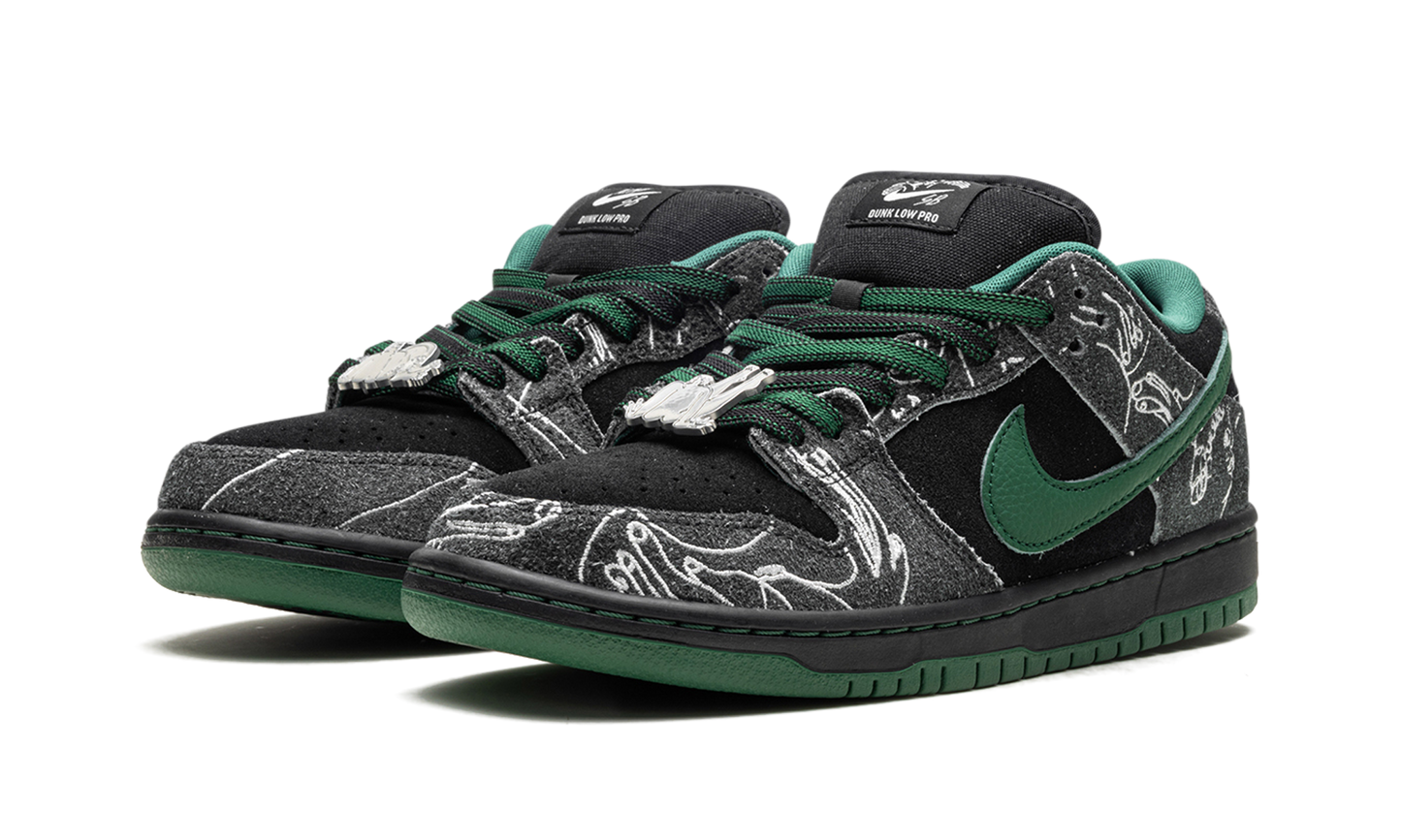 SB Dunk Low "There Skateboards"