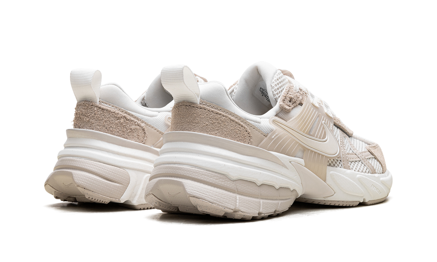V2K Run WMNS "Sail Sand Drift"