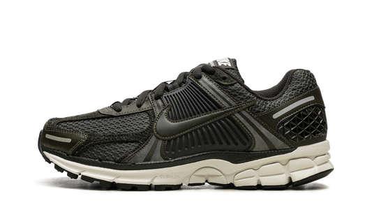 ZOOM VOMERO 5 WMNS "Sequoia"