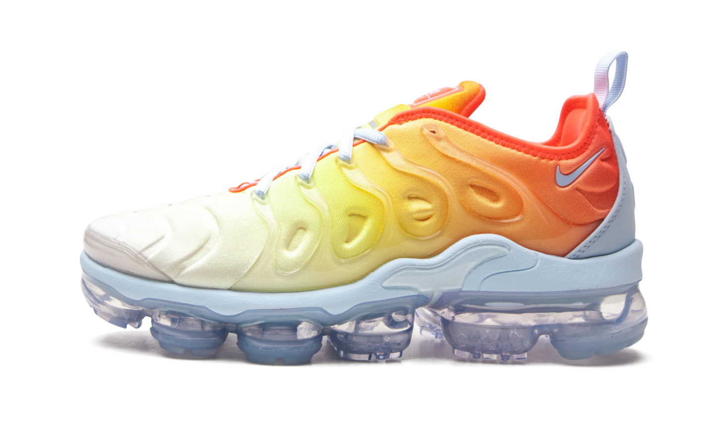 WMNS VaporMax Plus "Sunrise"