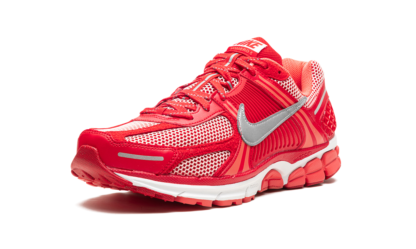 Zoom Vomero 5 PRM "University Red Metallic Silver"