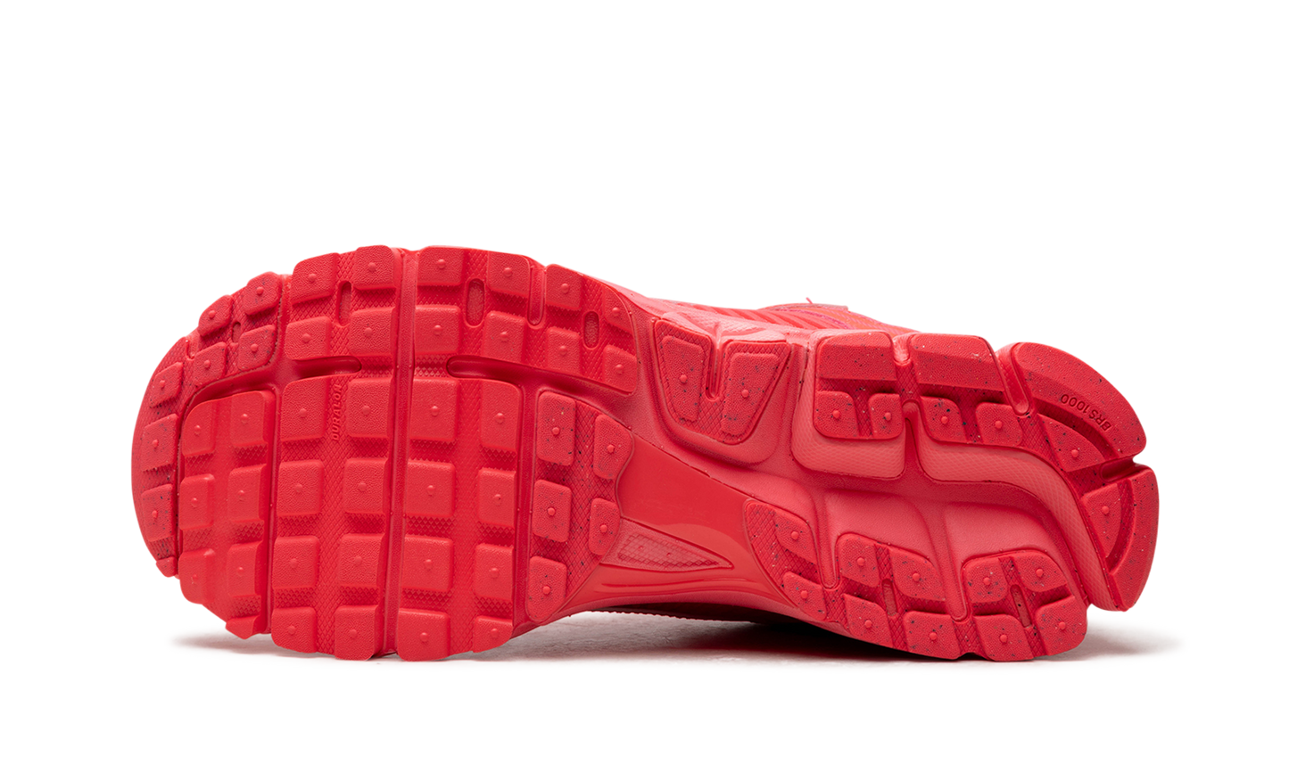 Zoom Vomero 5 "Hot Punch"