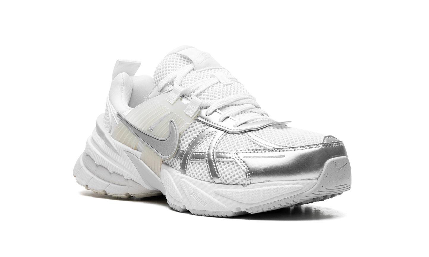 Wmns V2K Run "V2K"