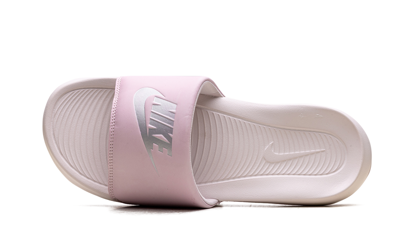 Victori One WMNS "Barely Rose"