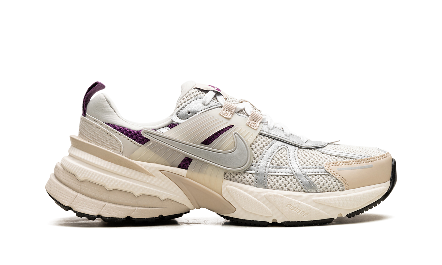 V2K Run Prm Wmns "Light Bone"