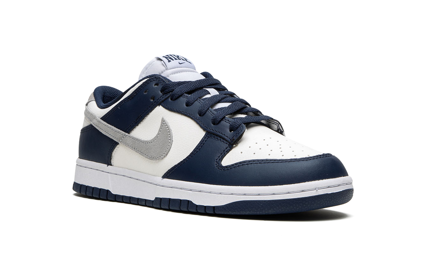 Dunk Low "Navy / White / Grey"