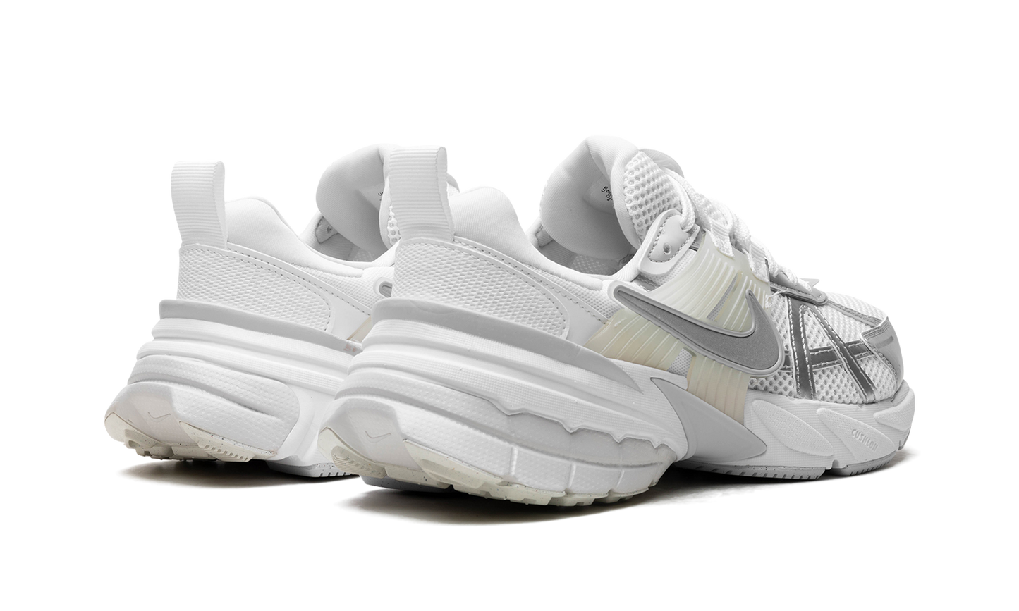 Wmns V2K Run "V2K"