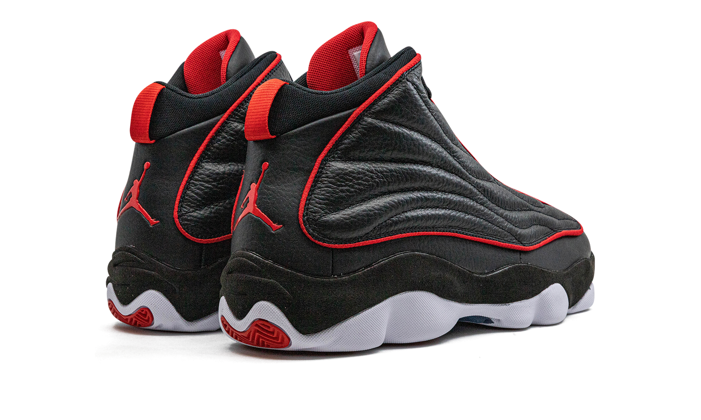 JORDAN PRO STRONG "Black / Univeristy Red"