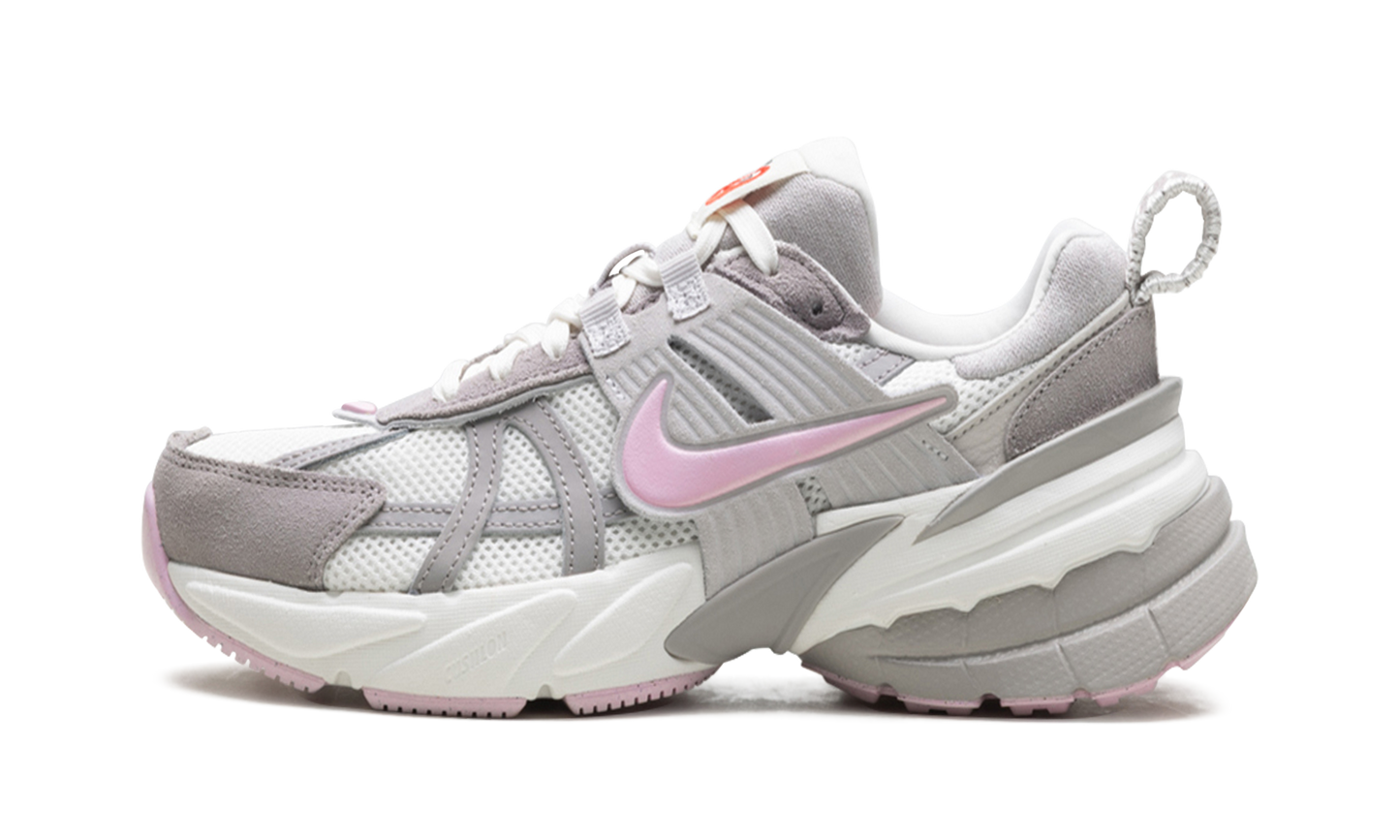 V2K Run WMNS "Valentine's Day 2025"
