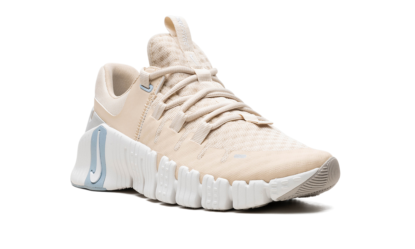 FREE METCON 5 WMNS "Sanddrift"