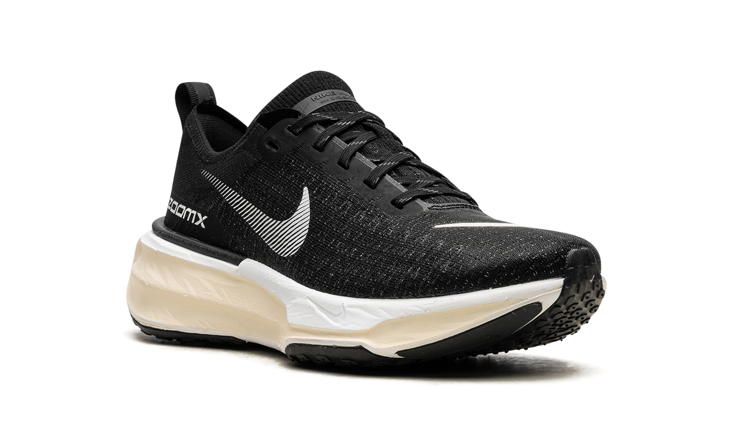 ZOOMX INVINCIBLE RUN 3 WMNS "Black White"