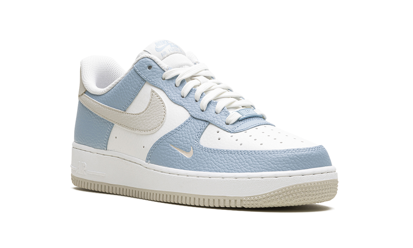 Air Force '07 WMNS "Baby Blue"