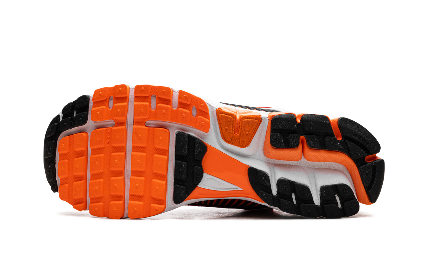 Zoom Vomero 5 "Total Orange"