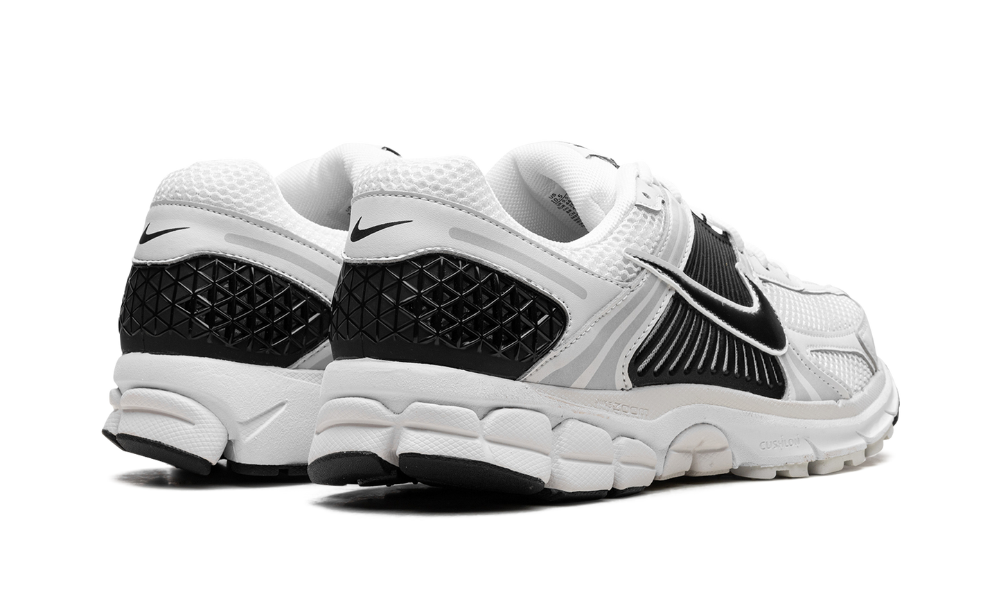 Zoom Vomero 5 "White / Black"