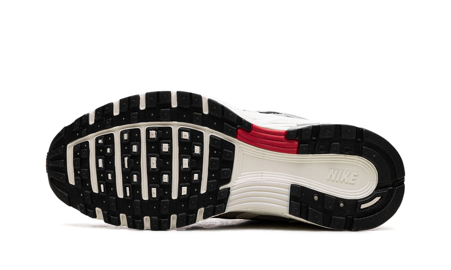 P-6000 WMNS "Soft Pearl University Red"