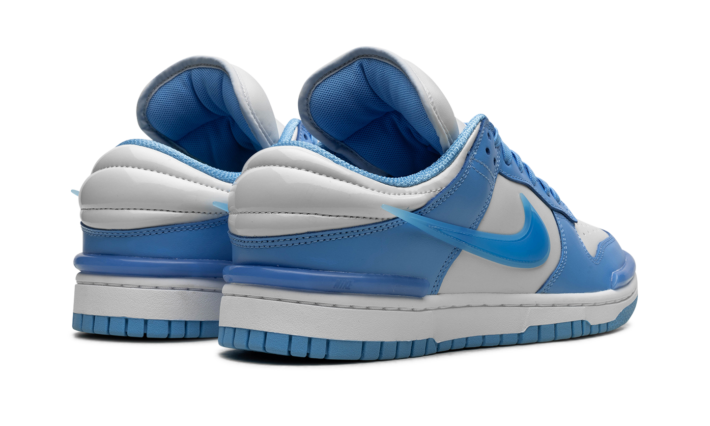 DUNK LO TIST WMNS "University Blue"