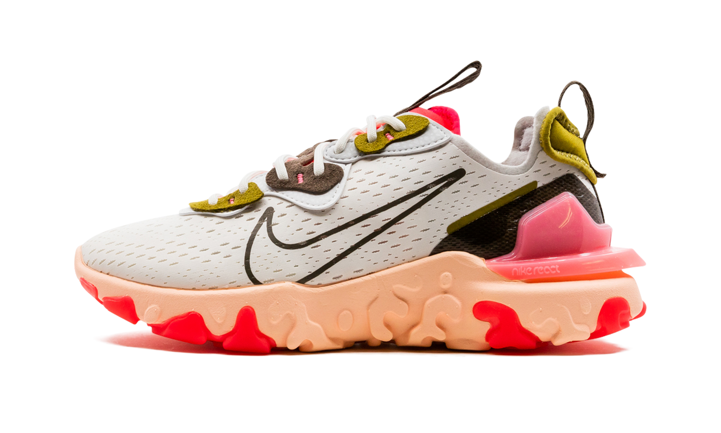 REACT VISION MNS WMNS "Summit White / Siren Red"