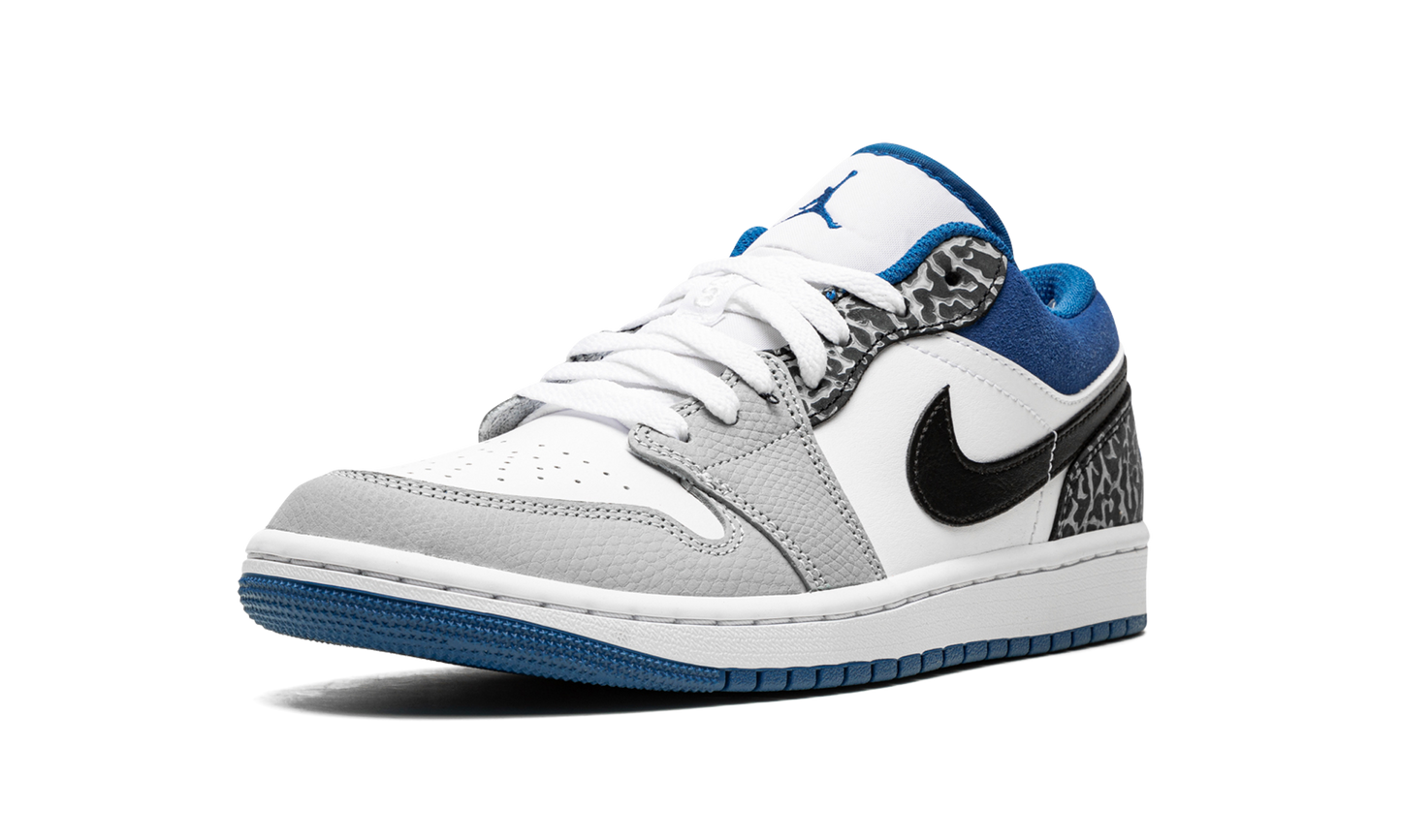 Jordan 1 Low SE "True Blue"