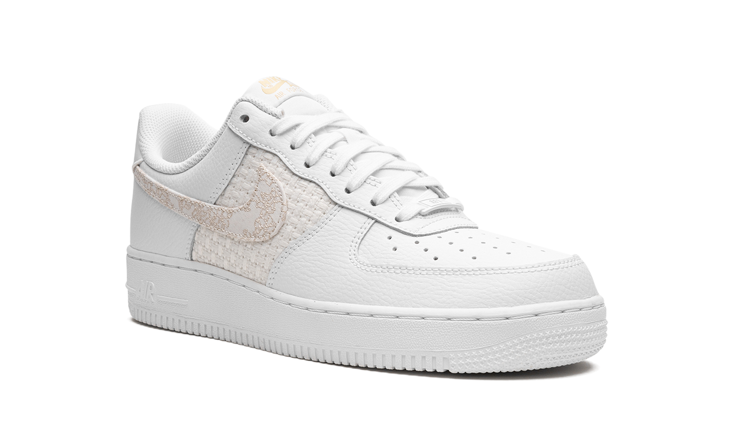 AIR FORCE 1 '07 SE MNS WMNS "Flower Swoosh"