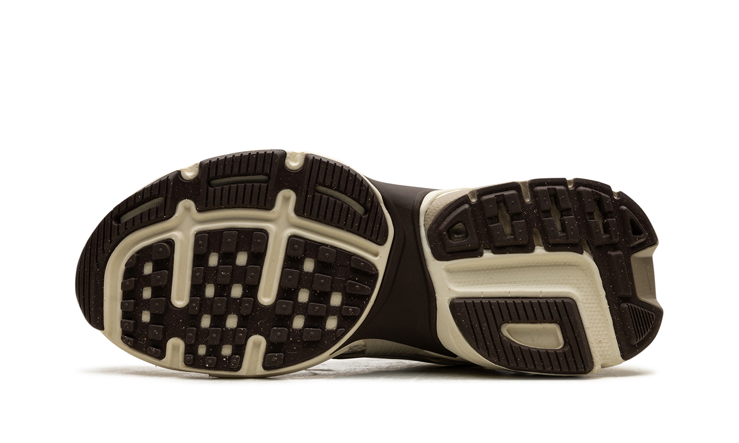 V2K RUN WMNS "Light Orewood Brown"