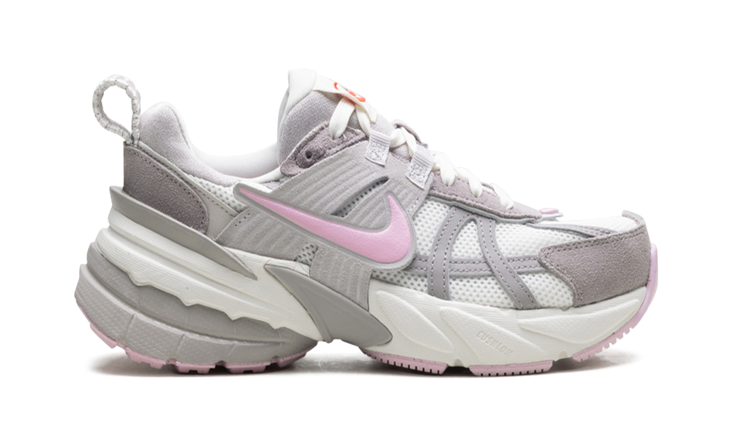 V2K Run WMNS "Valentine's Day 2025"