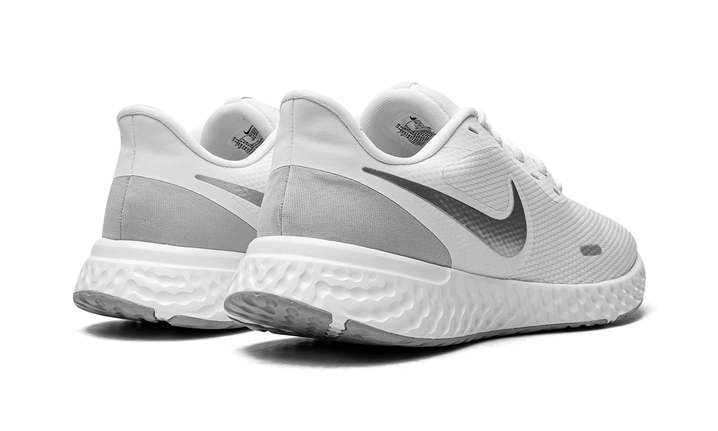 REVOLUTION 5 MNS WMNS