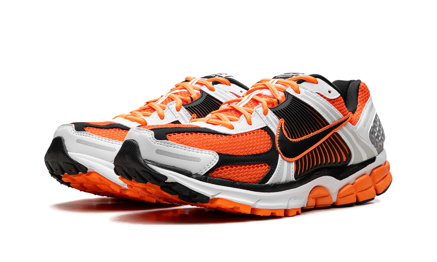 Zoom Vomero 5 "Total Orange"