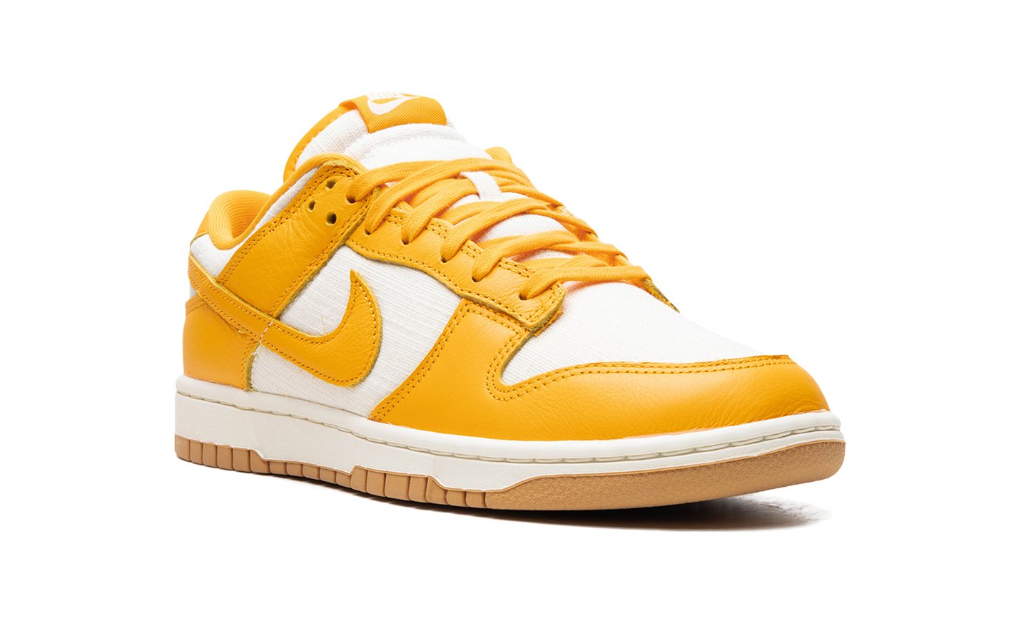 Dunk Low "University Gold"