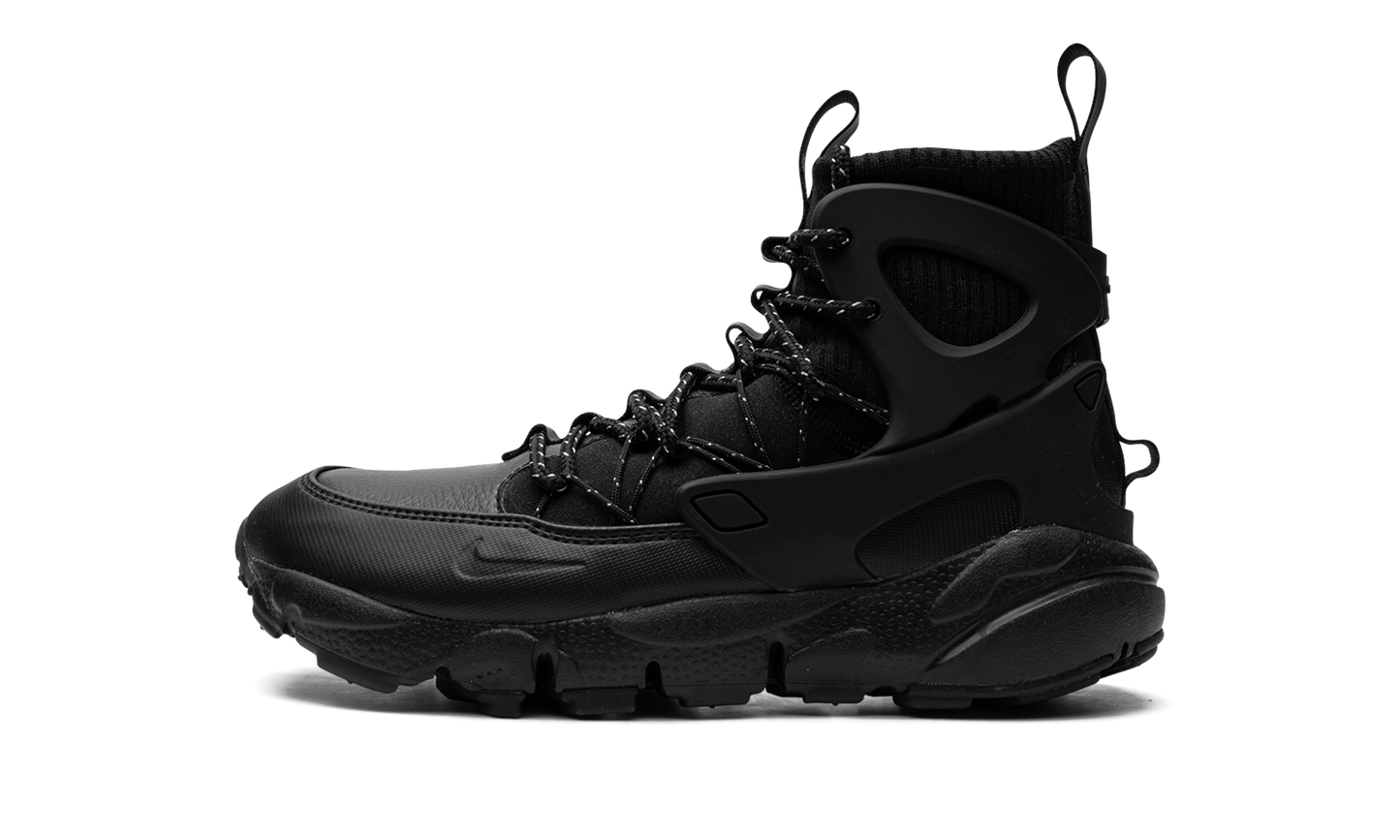 AIR FOOTSCAPE MID MNS WMNS "Triple Black"