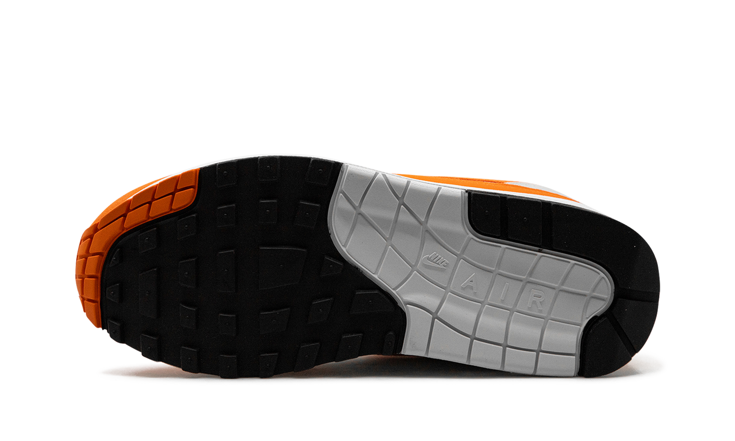 AIR MAX 1 WMNS "Safety Orange"