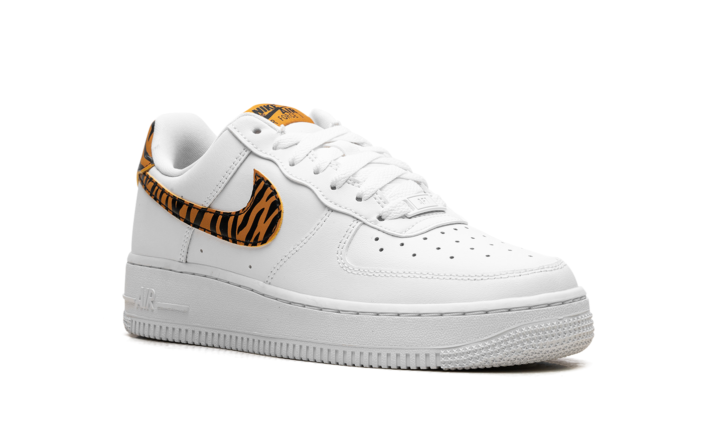 Air Force 1 '07 WMNS "Tiger Stripes"
