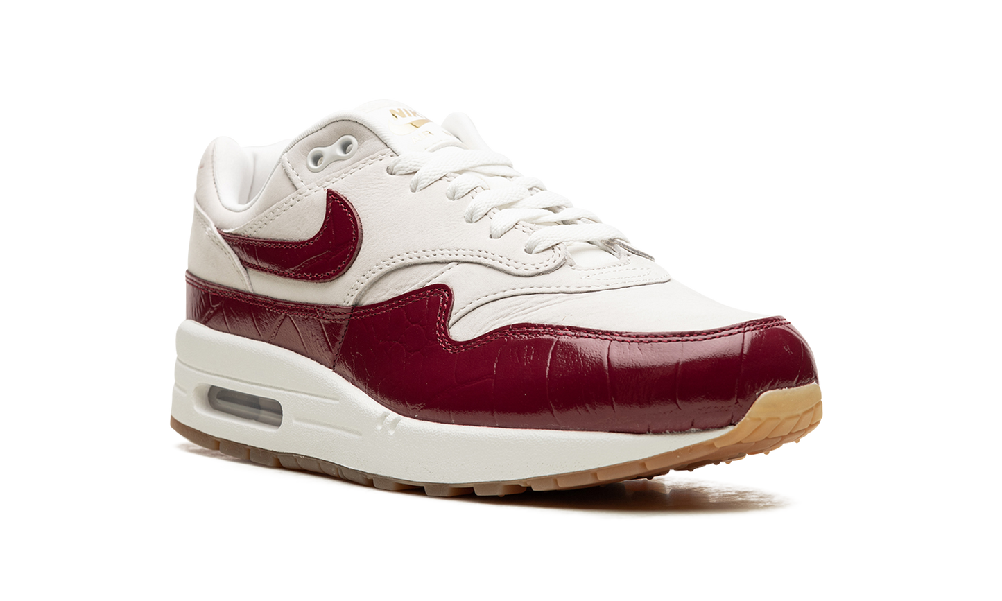 AIR MAX 1 LX WMNS "Team Red"