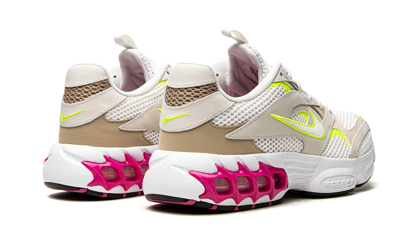 WMNS Zoom Air Fire "Summit White and Total Orange"