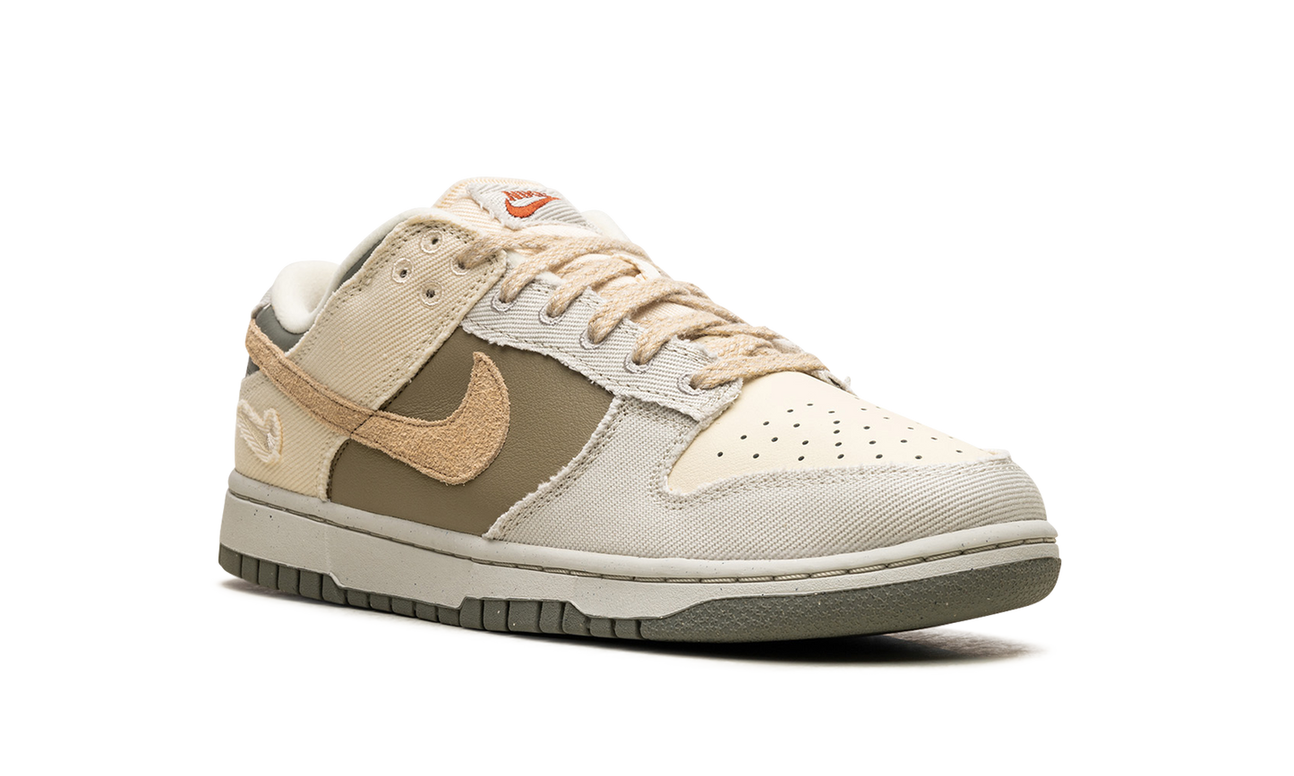 DUNK LOW WMNS "Light Bone Neutral Olive"