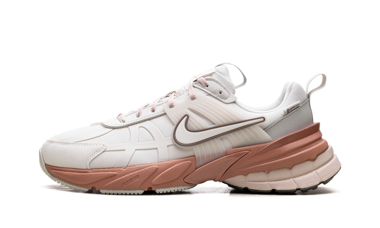 V2K Run WMNS "Gore-Tex Phantom Terra Blush"