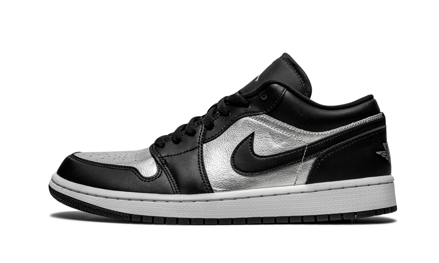 AIR JORDAN 1 LOW SE WMNS "Silver Toe"