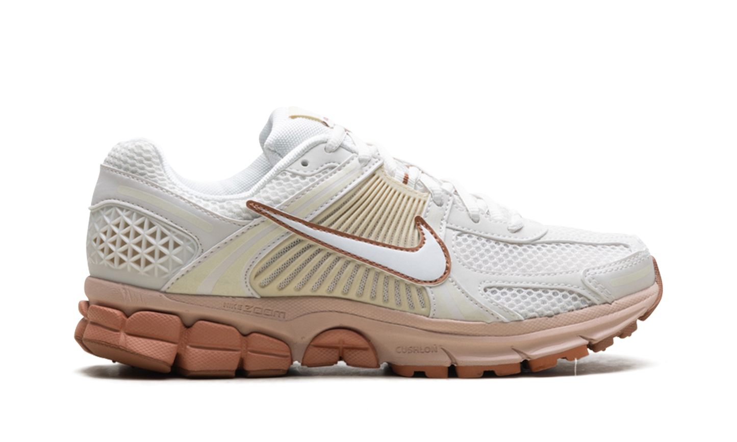 Zoom Vomero 5 WMNS "Particle Beige Terra Blush"