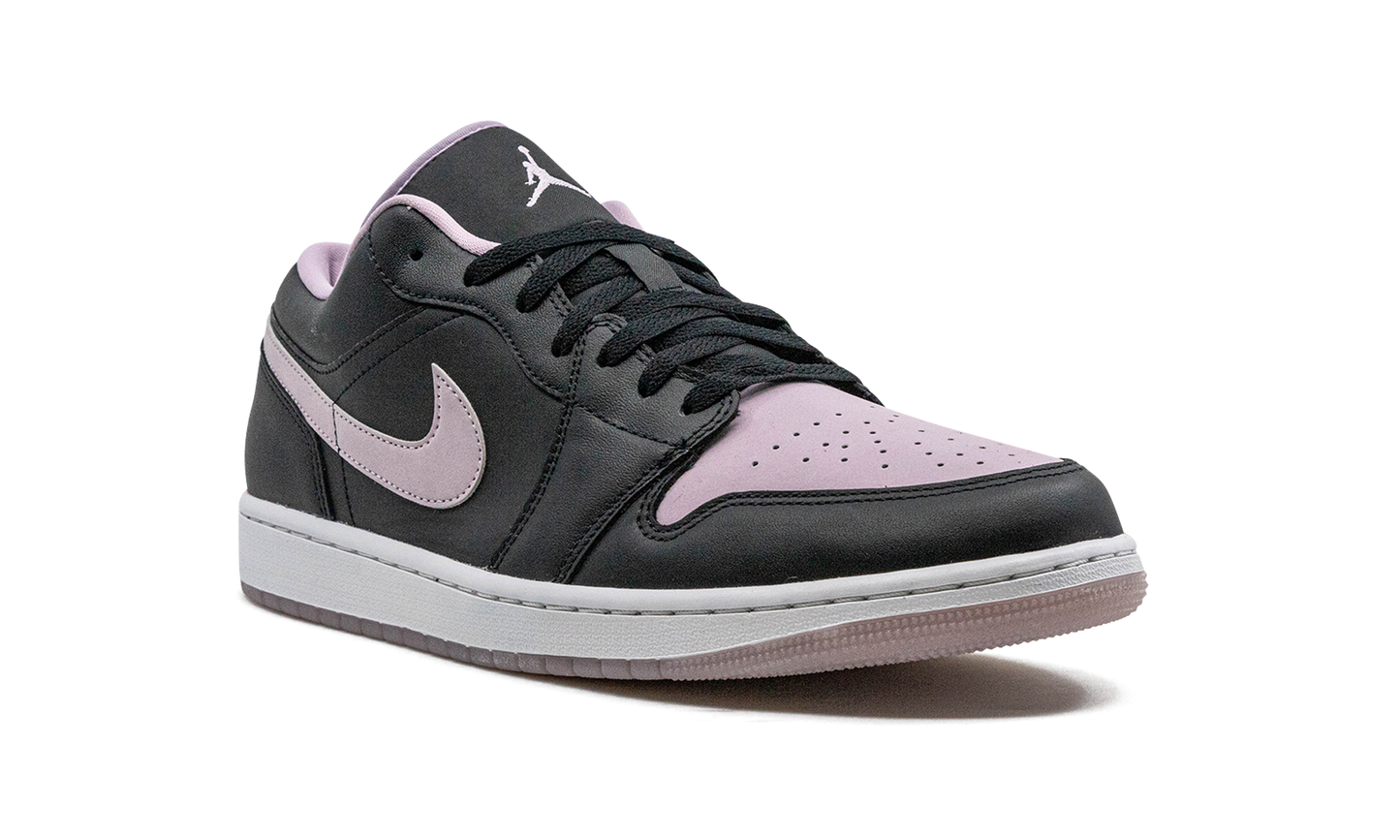 Jordan 1 Low SE "Iced Lilac"