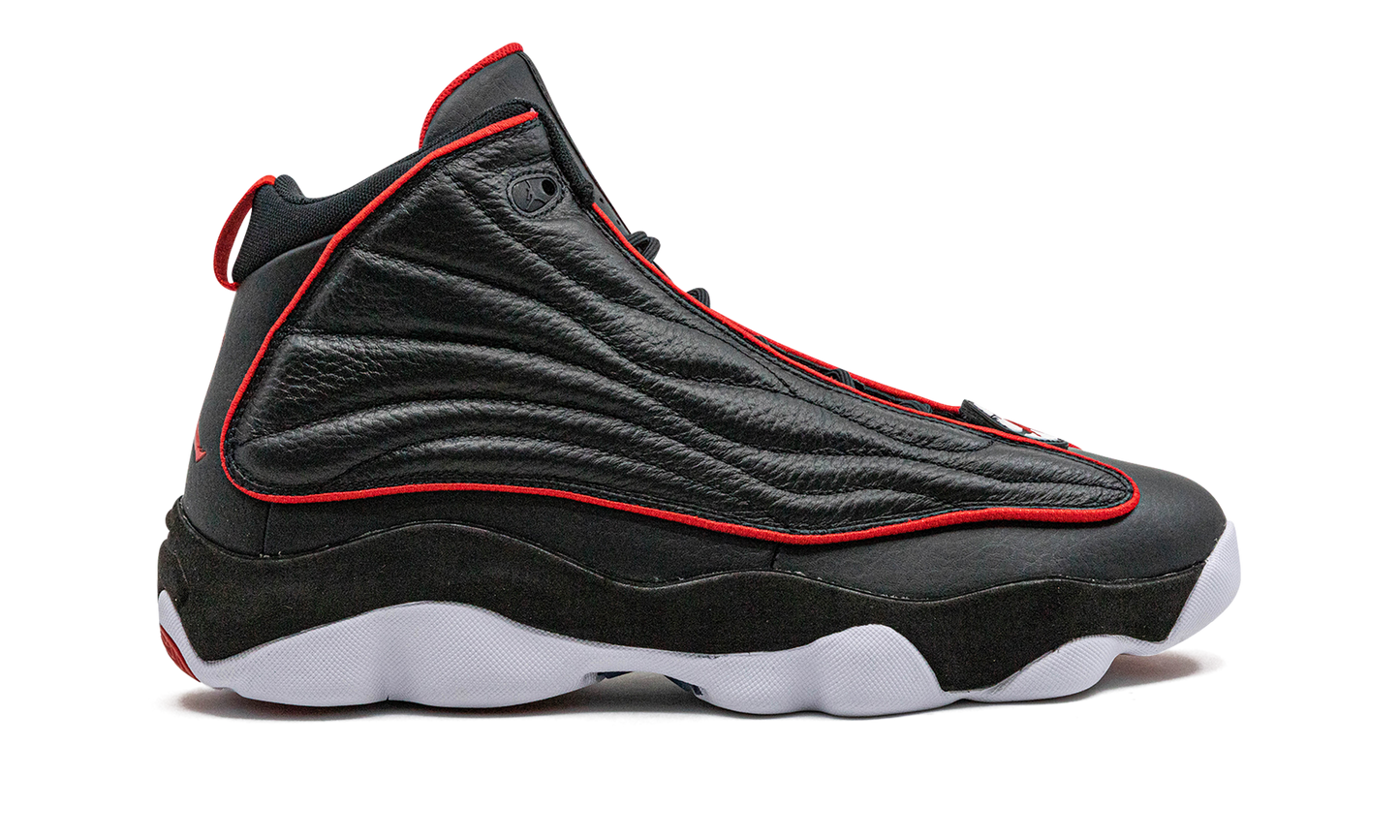 JORDAN PRO STRONG "Black / Univeristy Red"